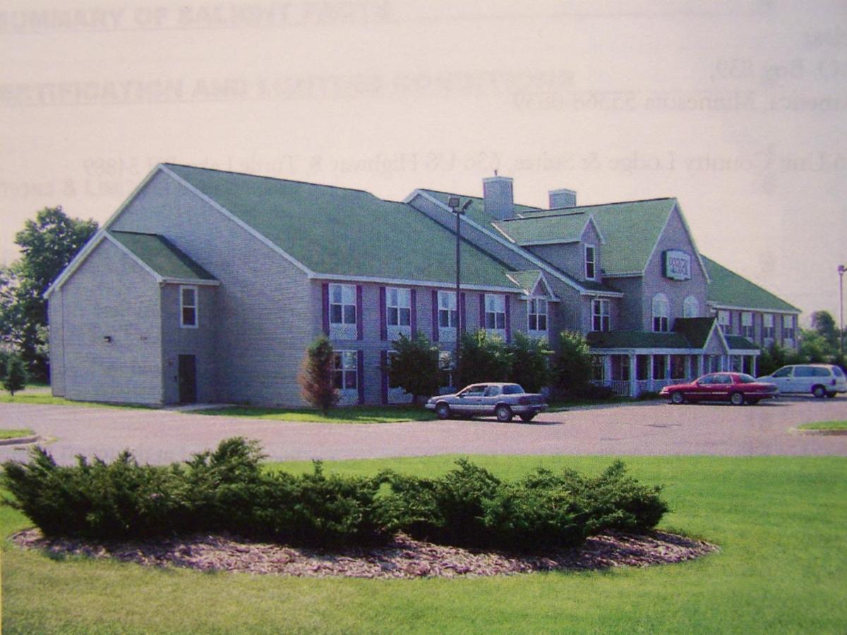 Country Lodge Hotel Turtle Lake Eksteriør bilde